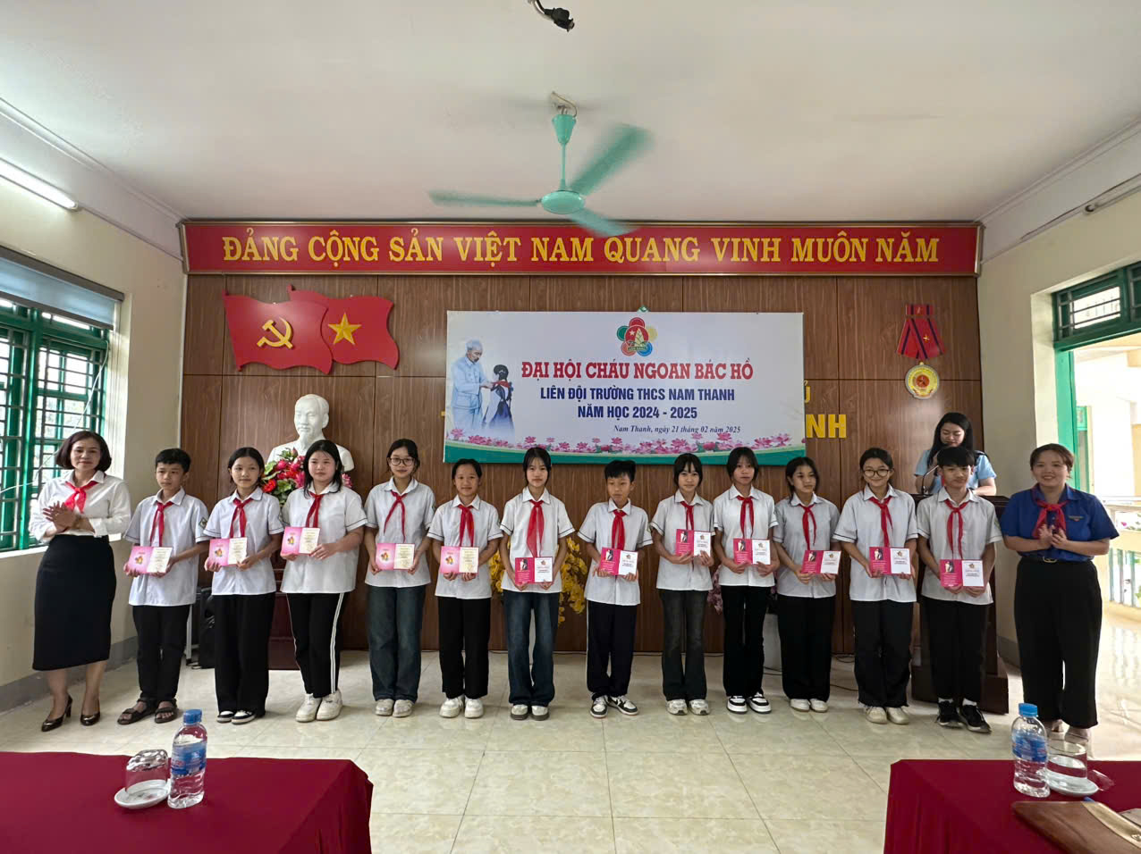 TRANG TRỌNG ĐẠI HỘI CHÁU NGOAN BÁC HỒ  TRƯỜNG THCS NAM THANH NĂM HỌC 2024 – 2025