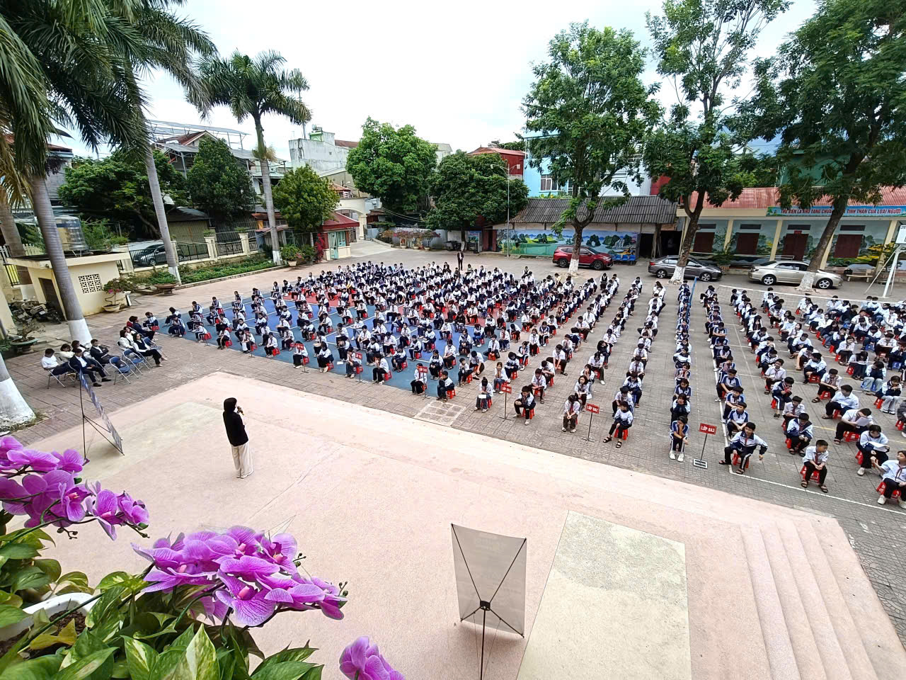 GALAXY EDUCATION TRAO HỌC BỔNG, TIẾP SỨC CHO GIÁO VIÊN VÀ HỌC SINH TRƯỜNG THCS NAM THANH