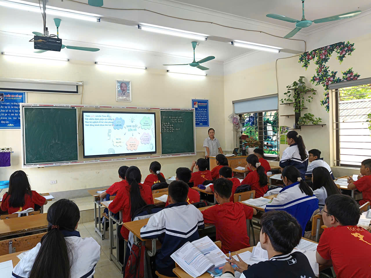 HỘI THI GIÁO VIÊN DẠY GIỎI CẤP TRƯỜNG NĂM HỌC 2025-2026 KHẲNG ĐỊNH CHẤT LƯỢNG ĐỘI NGŨ