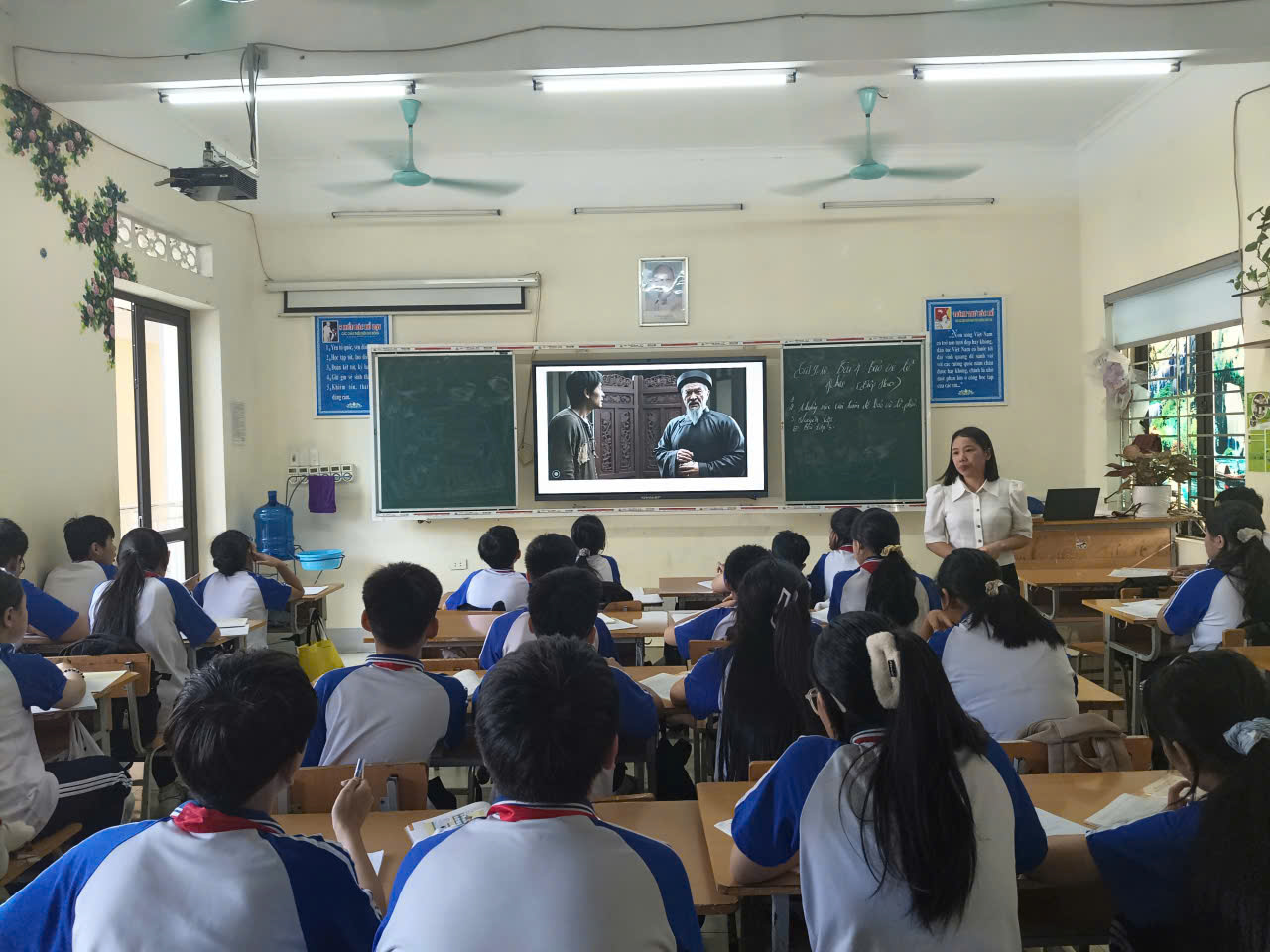 HỘI THI GIÁO VIÊN DẠY GIỎI CẤP TRƯỜNG NĂM HỌC 2025-2026 KHẲNG ĐỊNH CHẤT LƯỢNG ĐỘI NGŨ